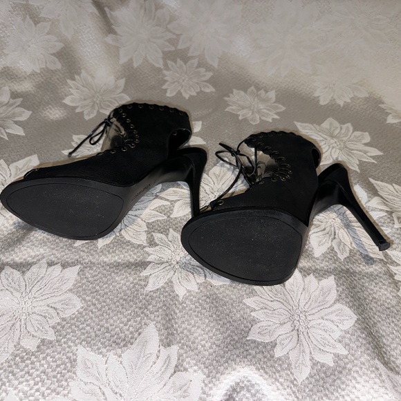 Nine West Leather Heel, Size 6.5, Black - Picture 11 of 13